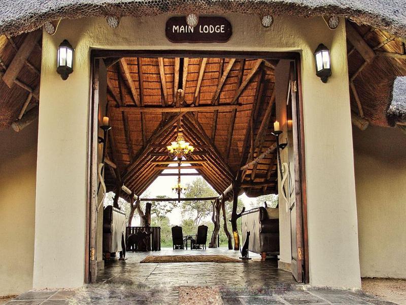 Kambaku River Sands Hotel Hoedspruit Bagian luar foto